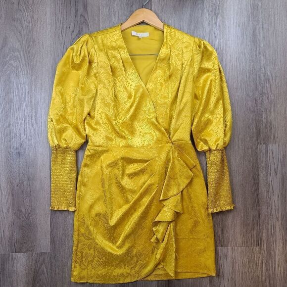 Wayf Long Sleeve Mini Wrap Dress size S - Picture 1 of 9
